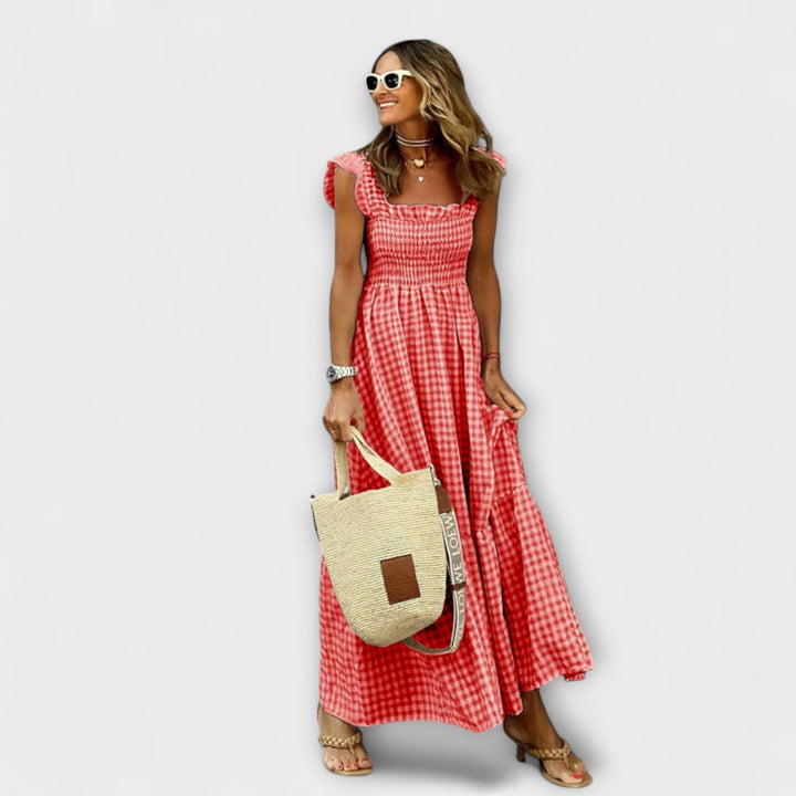 Suri | Robe maxi à ourlets volantés à carreaux froncés