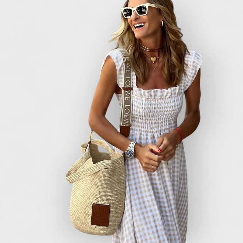 Suri | Robe maxi à ourlets volantés à carreaux froncés