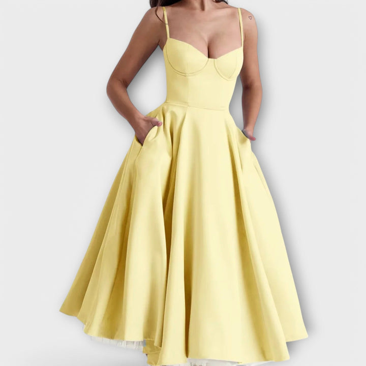 Mélie | Robe d'été légère à détail corset