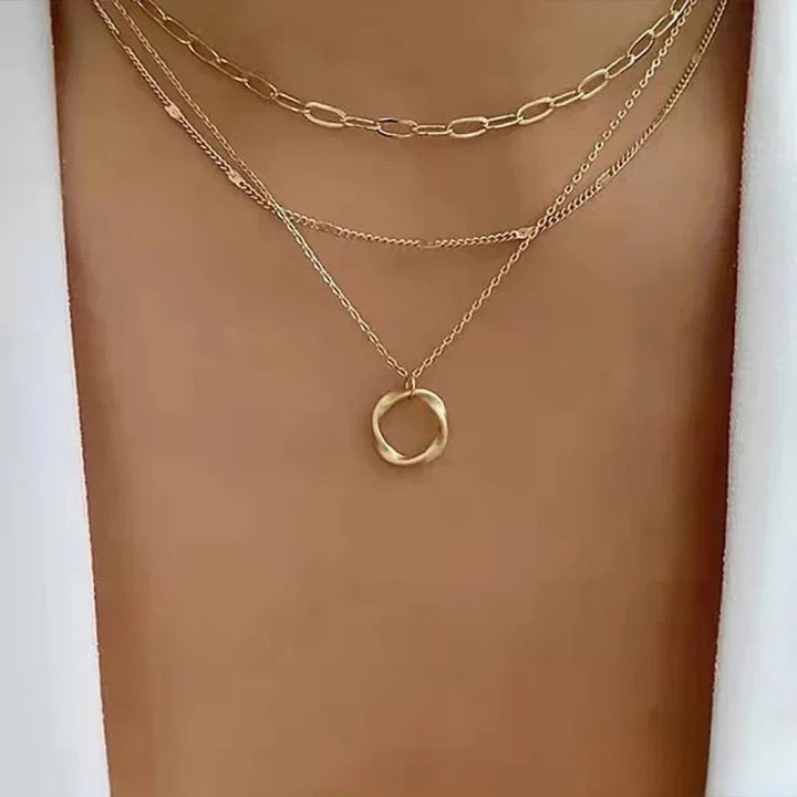 Collier rétro doré à plusieurs rangs