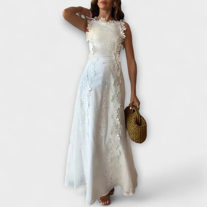 Éliora – Robe maxi à motif de fleurs en dentelle et liens à nouer