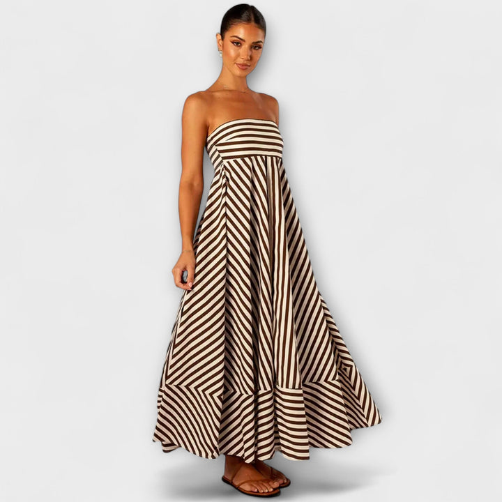 Robe maxi à volants Nocturnal Charm