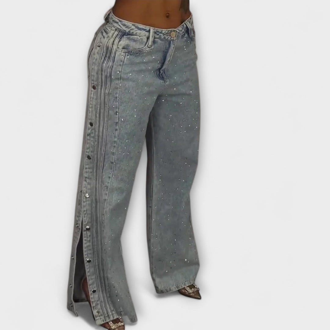 Nola - Jean taille haute à strass et boutons latéraux