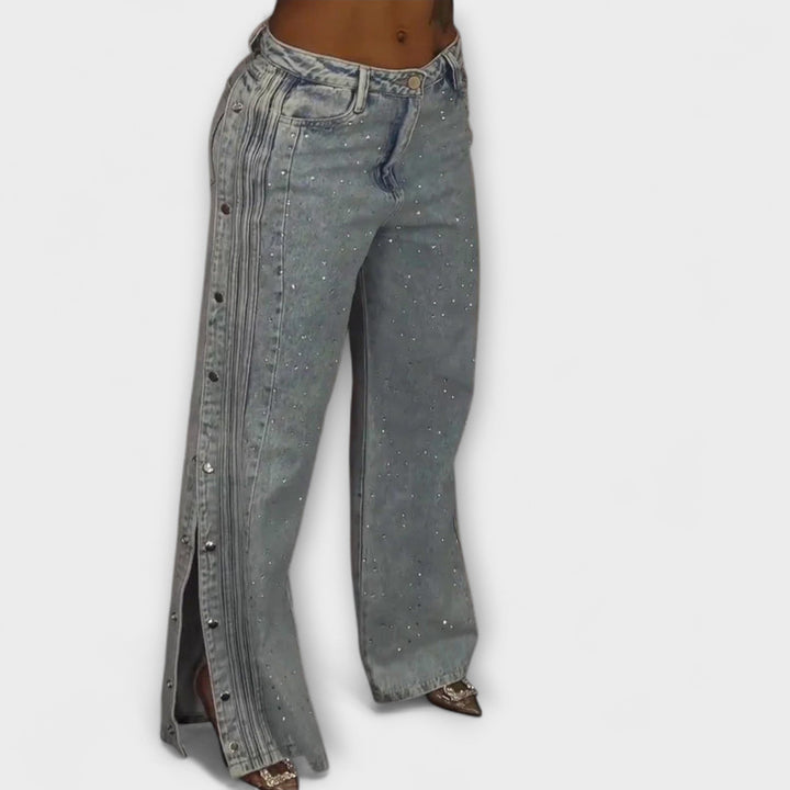 Nola - Jean taille haute à strass et boutons latéraux