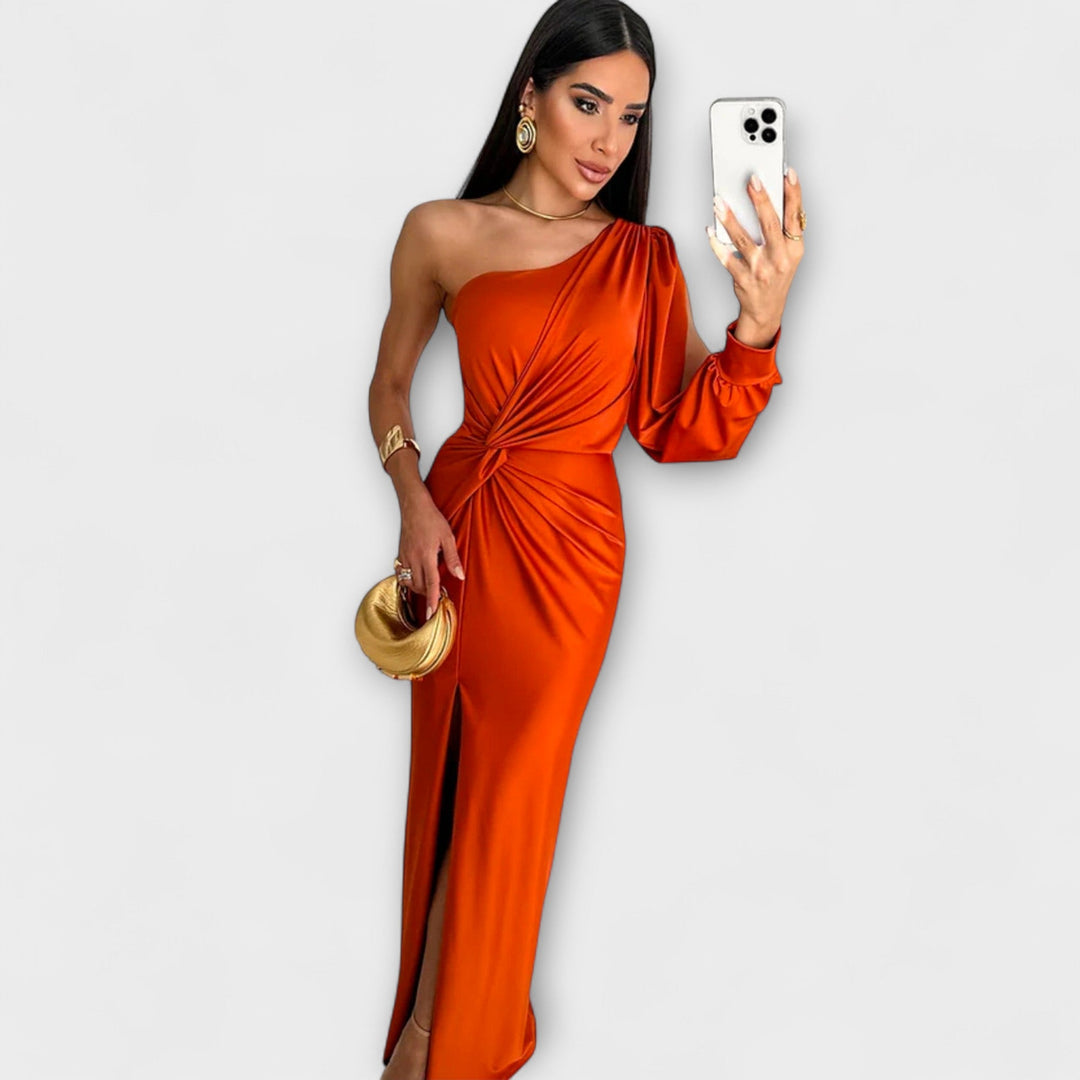 Julie | Robe structurée à encolure raffinée