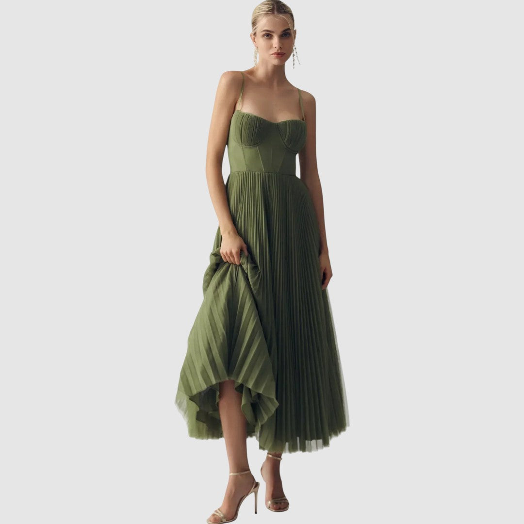 Adela | Robe plissée à bretelles et dos ouvert