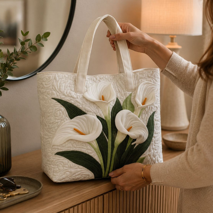 SAC MATELASSÉ | WHITE CALLA LILIES