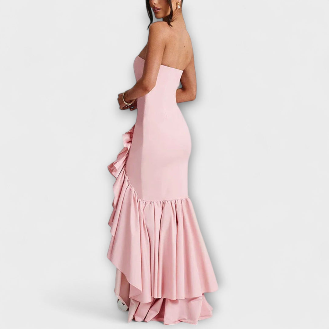 Zuri | Robe maxi cintrée épaules dénudées à ourlet asymétrique