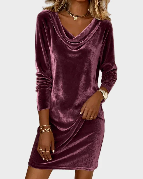 Frosina | Robe en velours à col bénitier