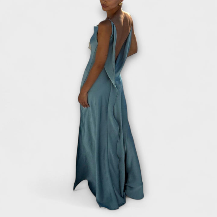 Hallie | Robe maxi chic en satin à haute fente
