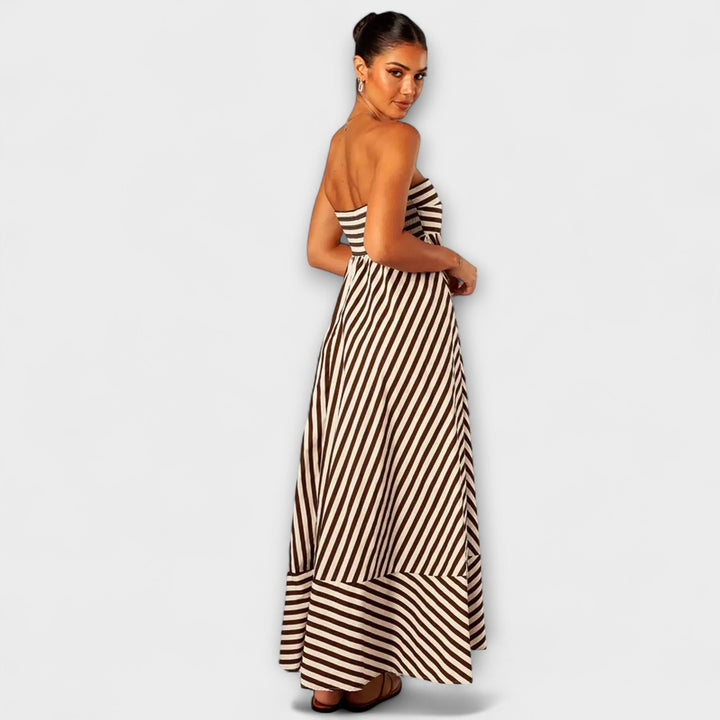 Robe maxi à volants Nocturnal Charm