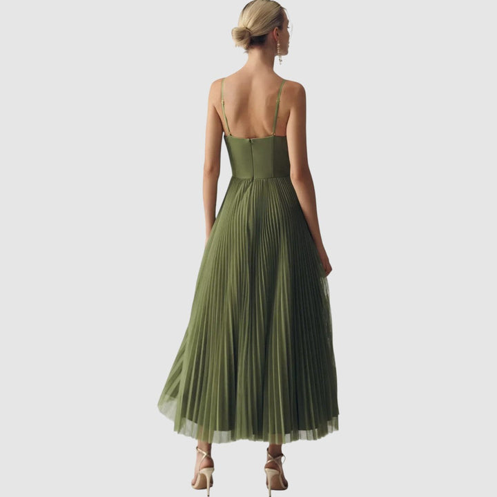 Adela | Robe plissée à bretelles et dos ouvert