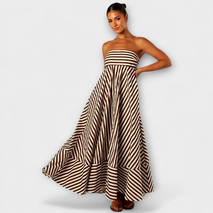Robe maxi à volants Nocturnal Charm