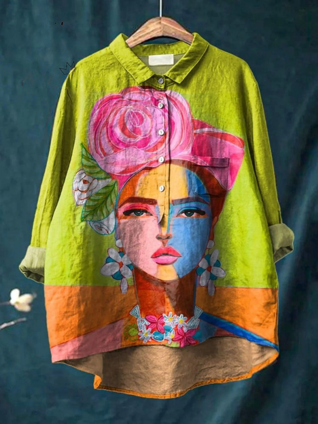 Giulia | T-shirt décontracté à imprimé de portrait de Frida façon peinture à l’huile