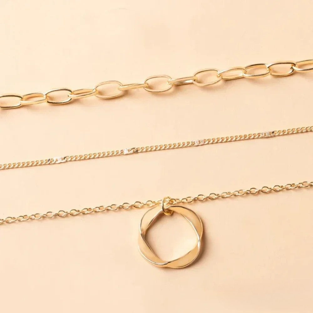 Collier rétro doré à plusieurs rangs