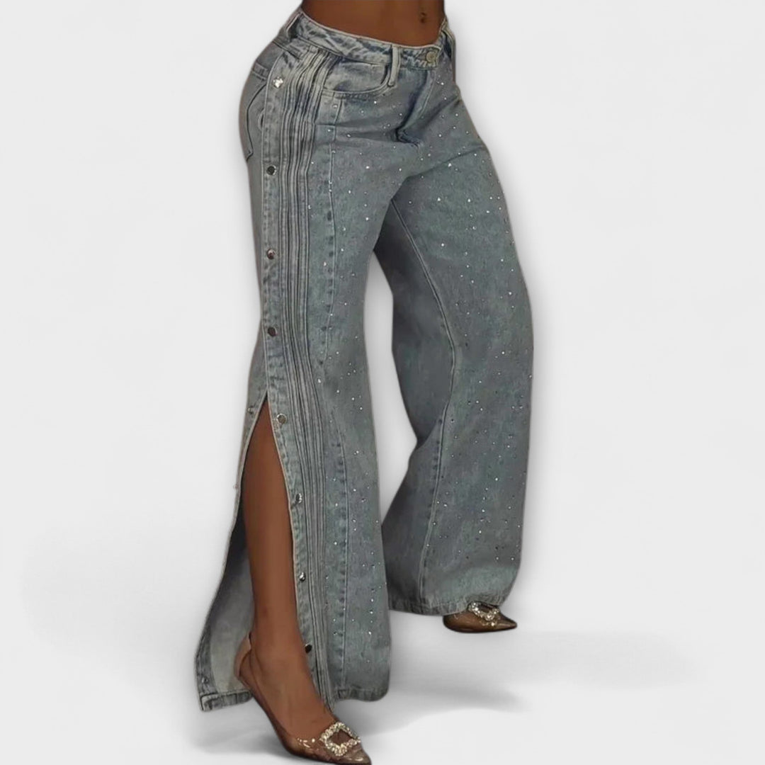 Nola - Jean taille haute à strass et boutons latéraux