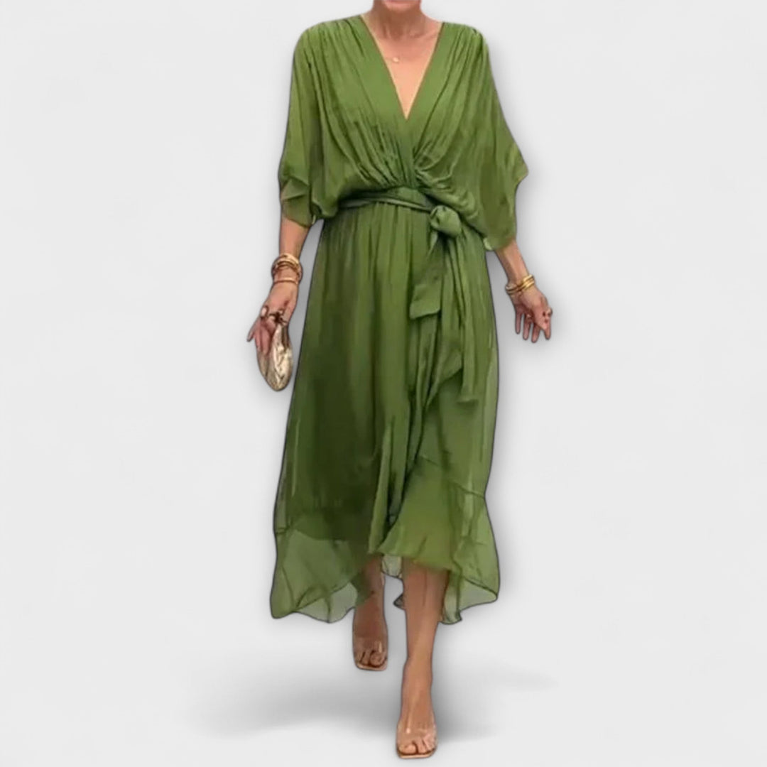 Amoura | Robe en mousseline à col en V