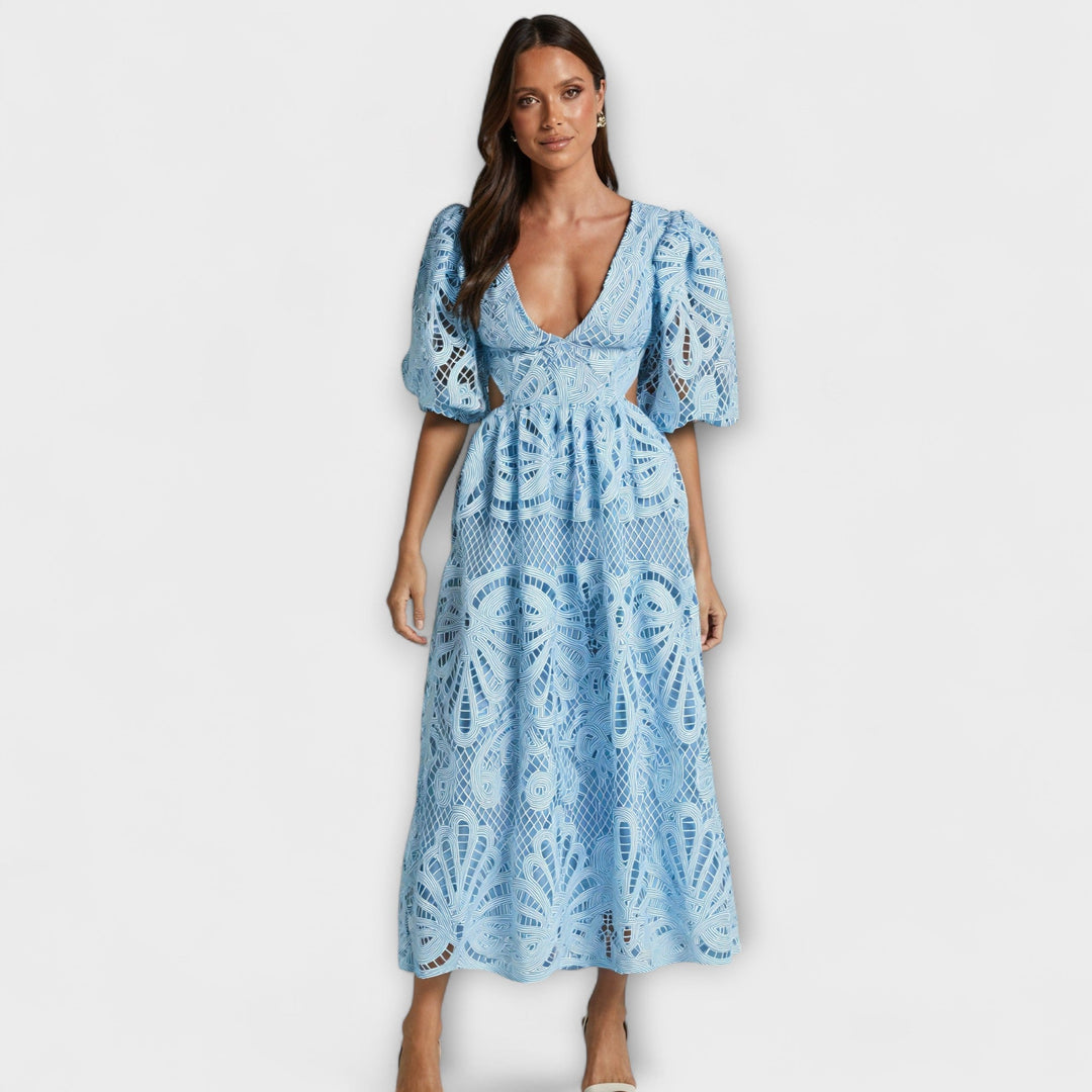 Élégante robe aux détails délicats