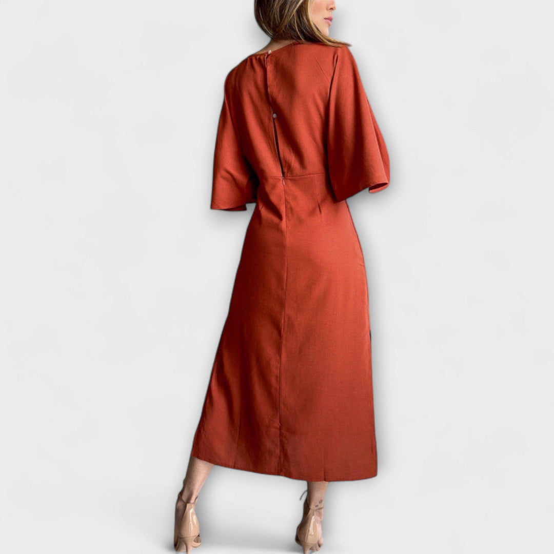 Holly | Robe décontractée à col en V et cravate