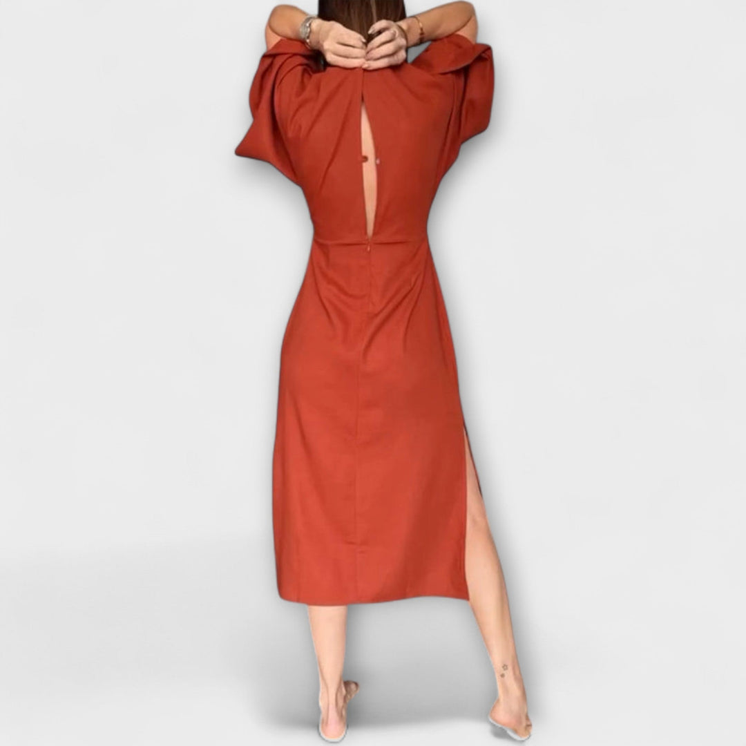 Holly | Robe décontractée à col en V et cravate
