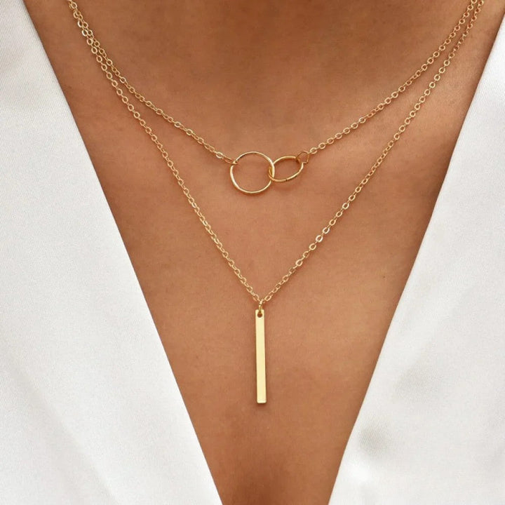 Collier rétro doré à pendentif double cercle