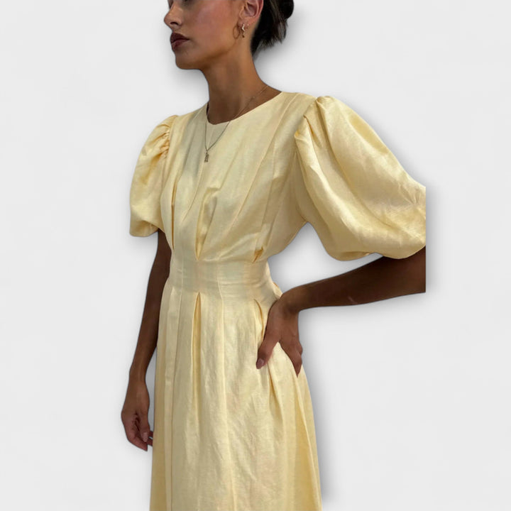 Josephine | Robe maxi jaune beurre au design aérien