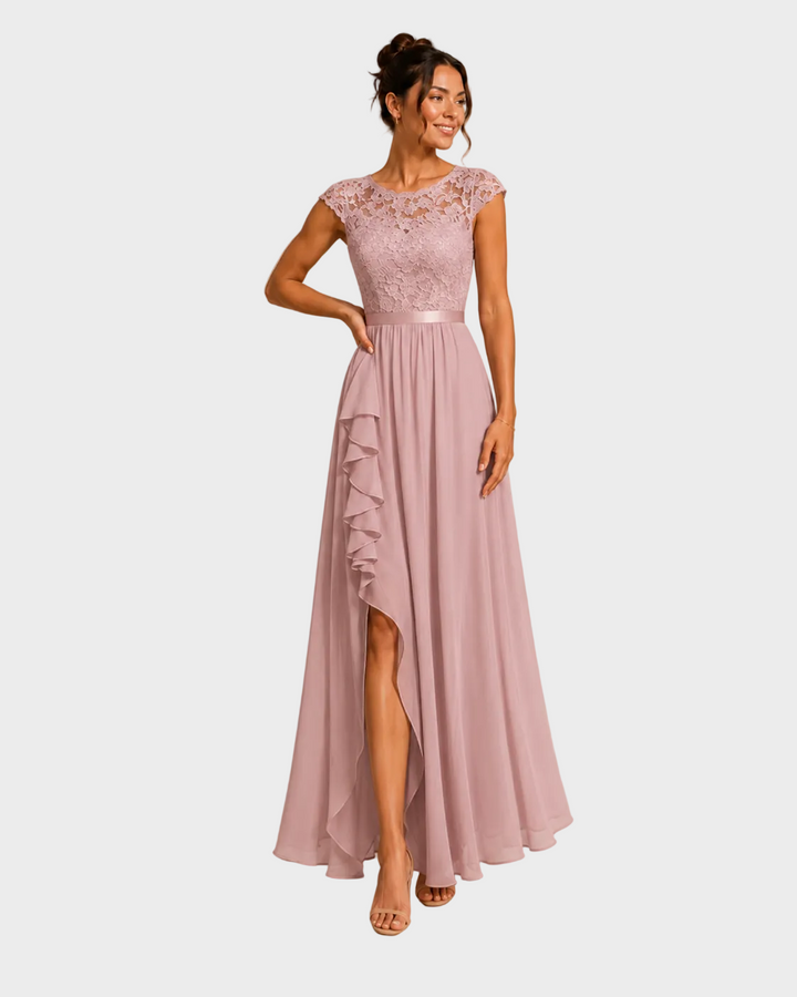 Justyna | Robe maxi trapèze à volants et détails en dentelle