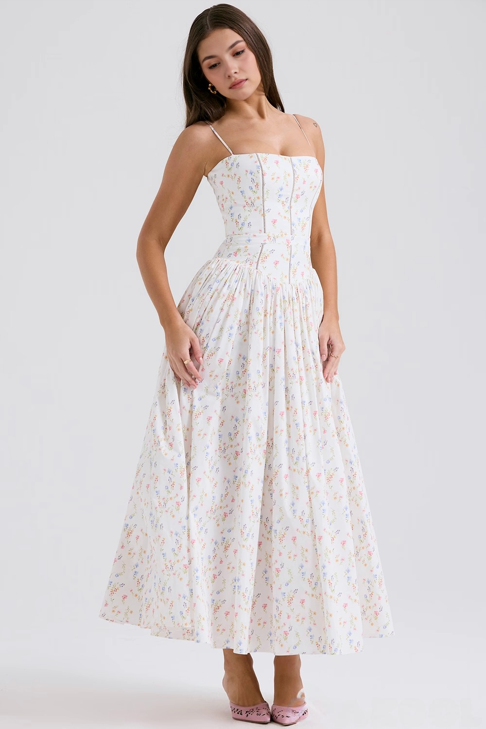Alexandra | Robe maxi à motif fleuri et fines bretelles