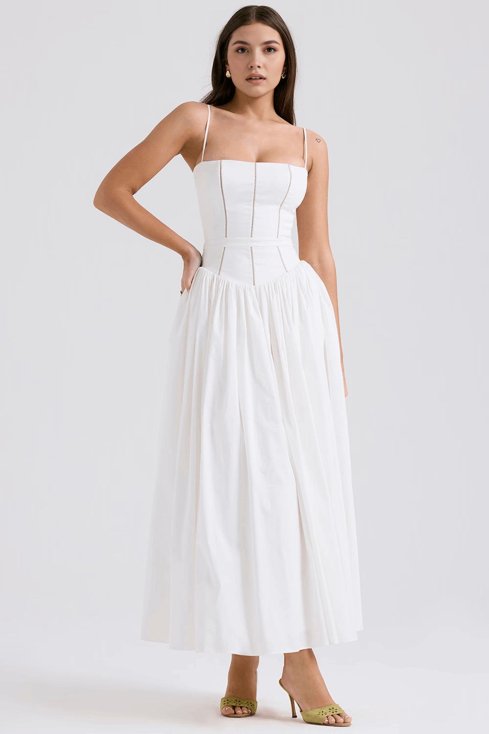 Alexandra | Robe maxi à motif fleuri et fines bretelles