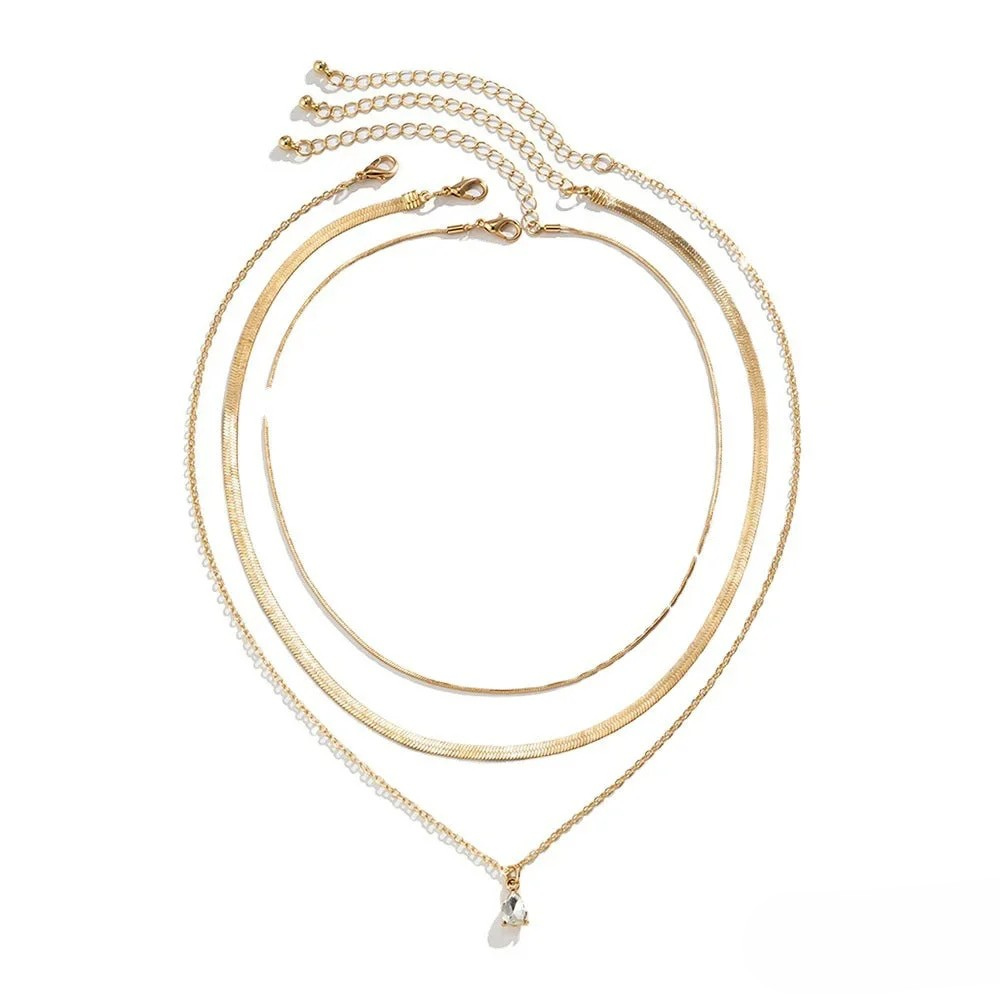 Collier à plusieurs rangs avec pendentif