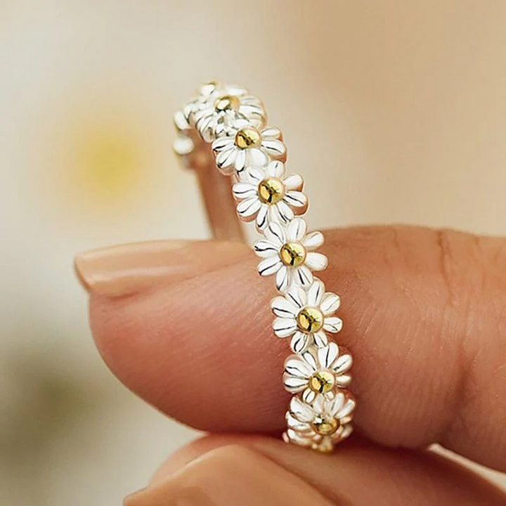 Bague réglable en argent et émail peint à la main avec marguerite