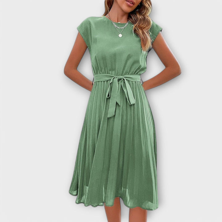 Claire - Robe midi décontractée plissée à manches courtes