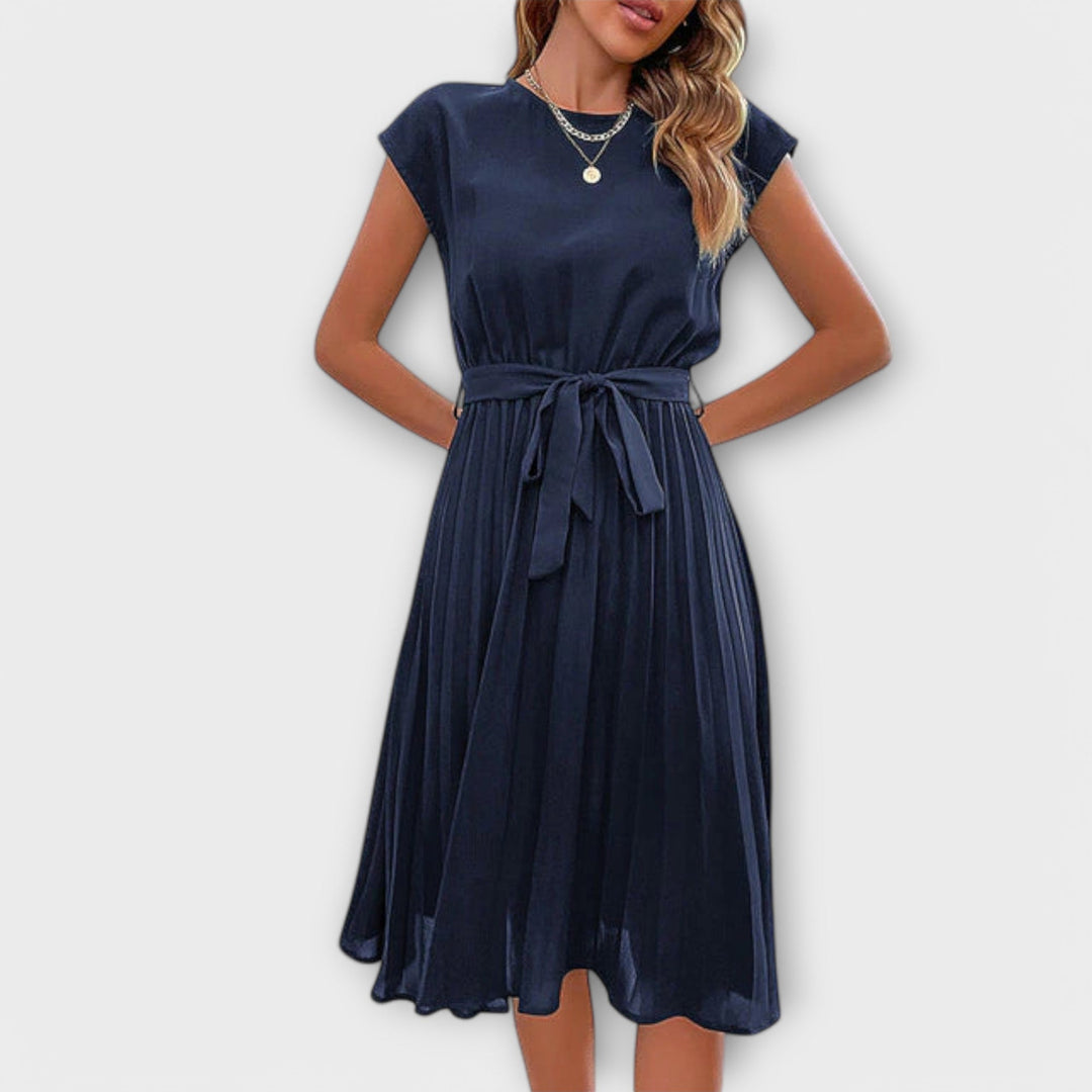 Claire - Robe midi décontractée plissée à manches courtes