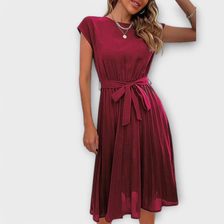Claire - Robe midi décontractée plissée à manches courtes