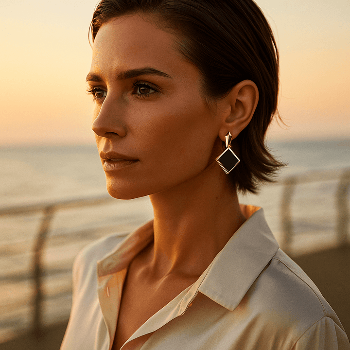Boucles d'oreilles à pierres précieuses noires carrées