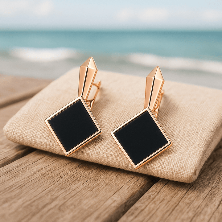 Boucles d'oreilles à pierres précieuses noires carrées