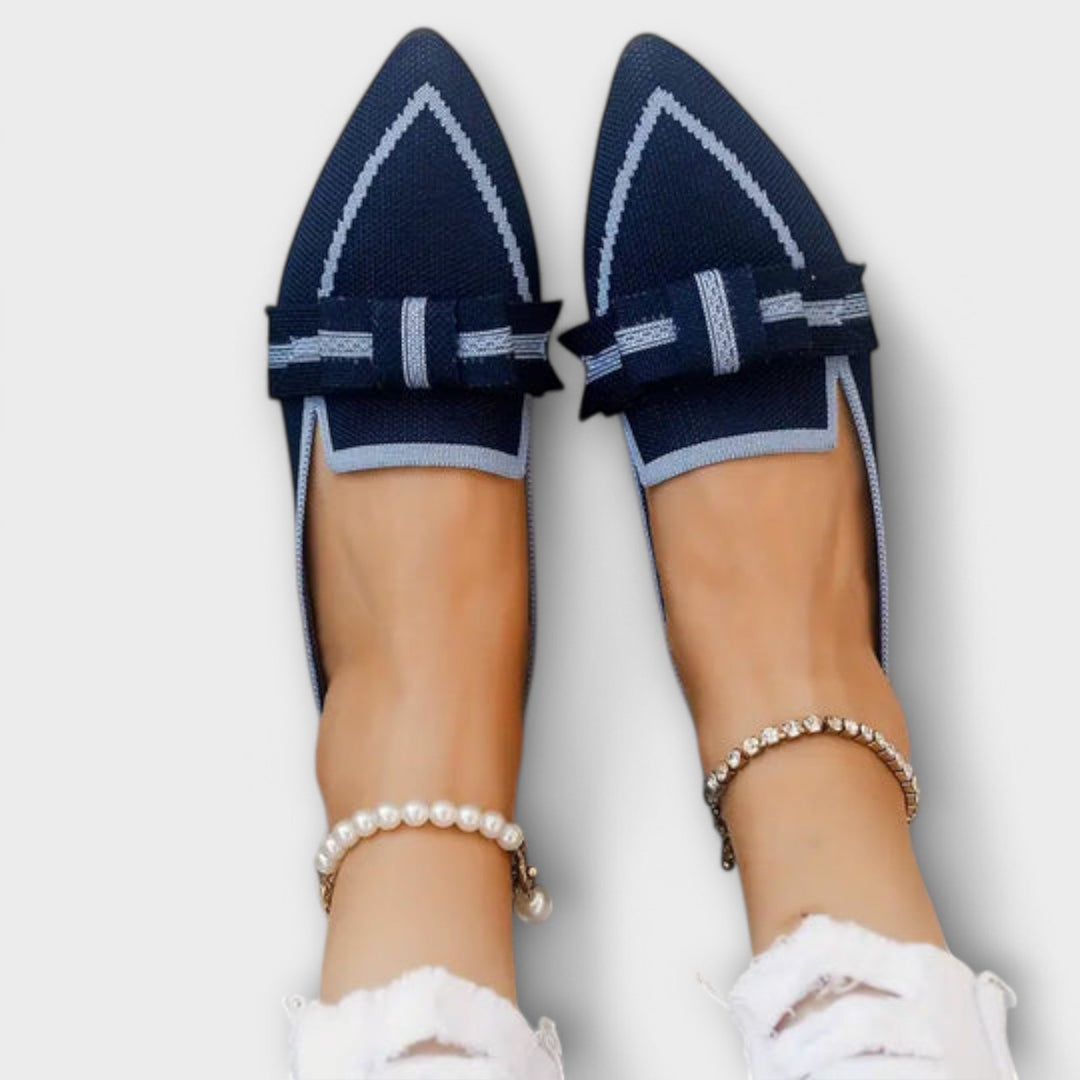 Chaussures plates pour femme au design noué