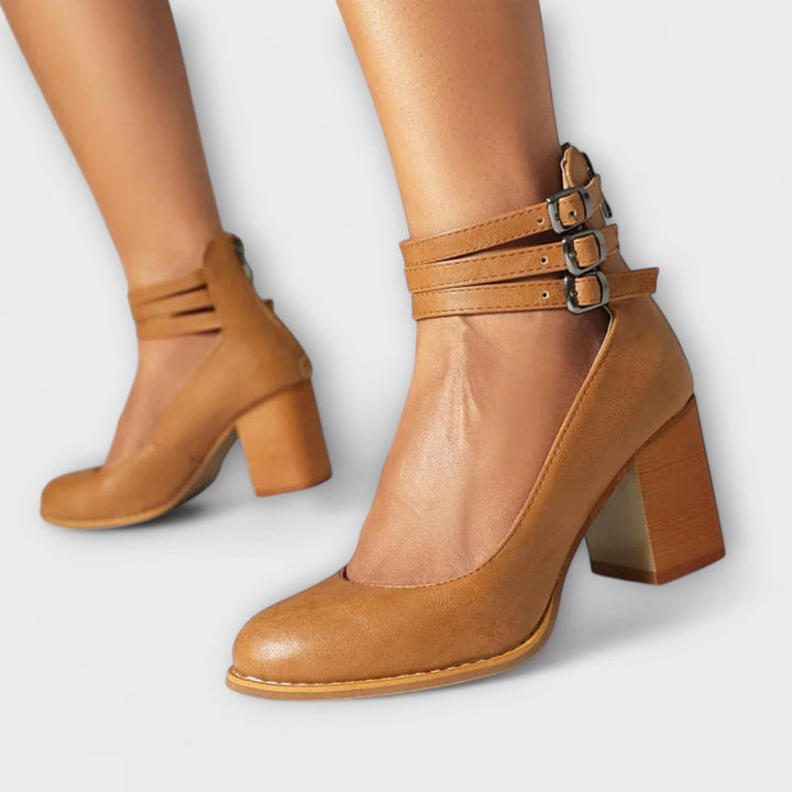 Alira – Escarpins au design à bride de cheville