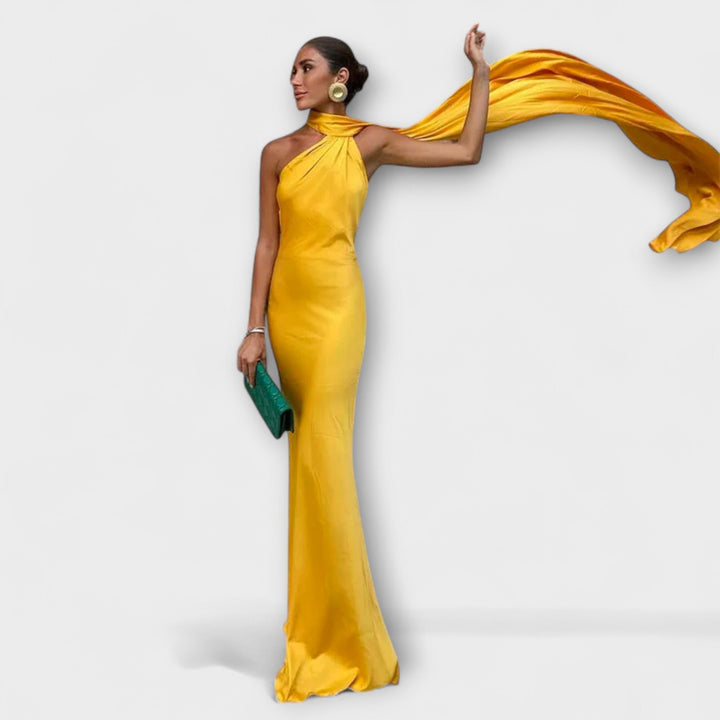 Robe maxi chic épaules dénudées à col licou