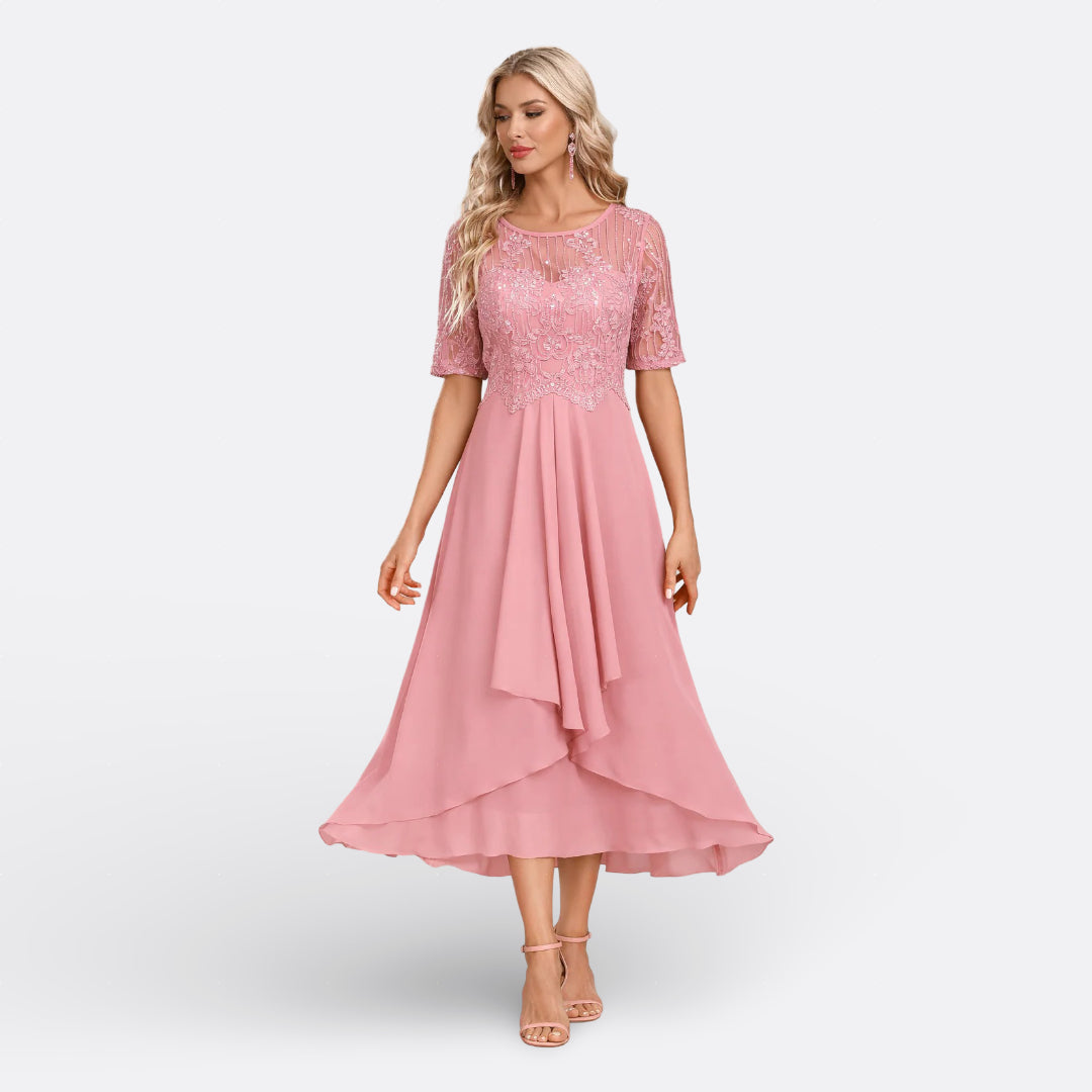 Mariana | Robe en dentelle bleu marine à manches courtes