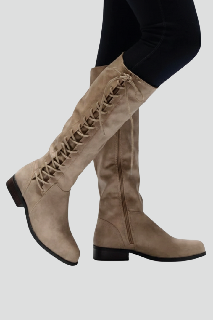 Clarissa | Bottes hautes à laçage avant et extérieur sobre