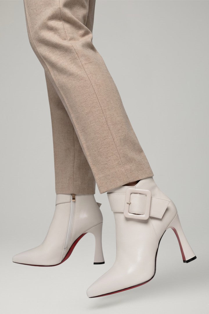 Fiona | Bottines en cuir à boucle et fermeture zippée