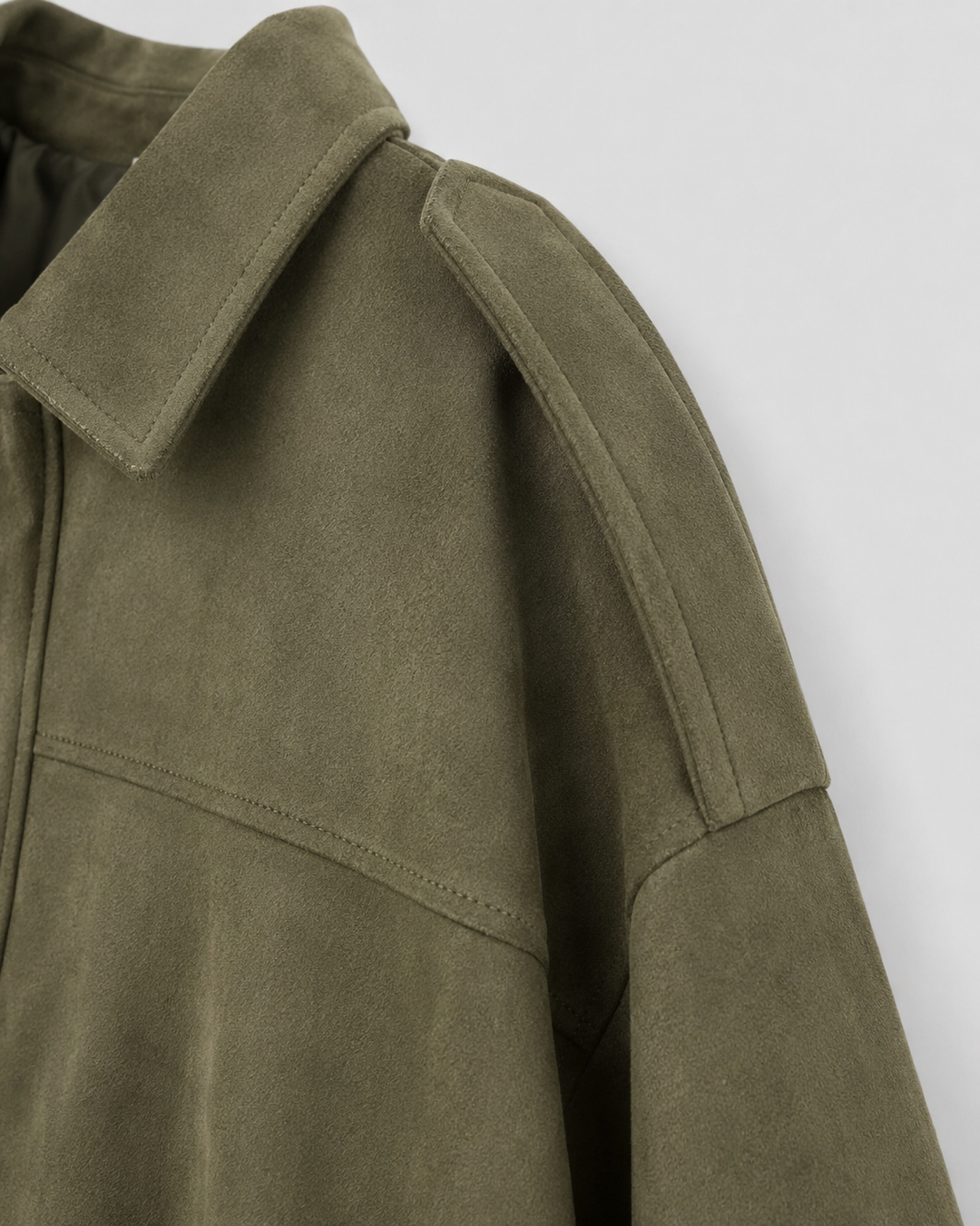 FRANCE | VESTE EN SIMILICUIR COURTE