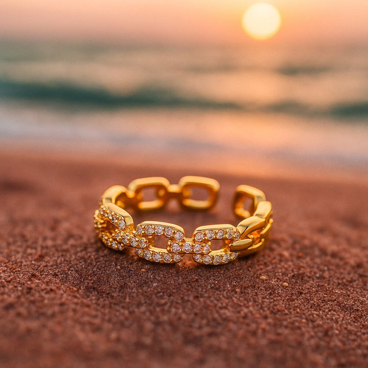Bague en or avec zircon