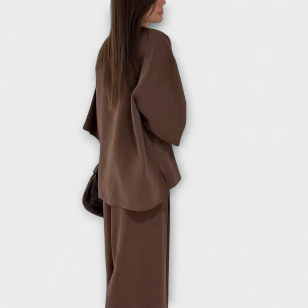 Jacqueline - Duo décontracté top à col en V et pantalon
