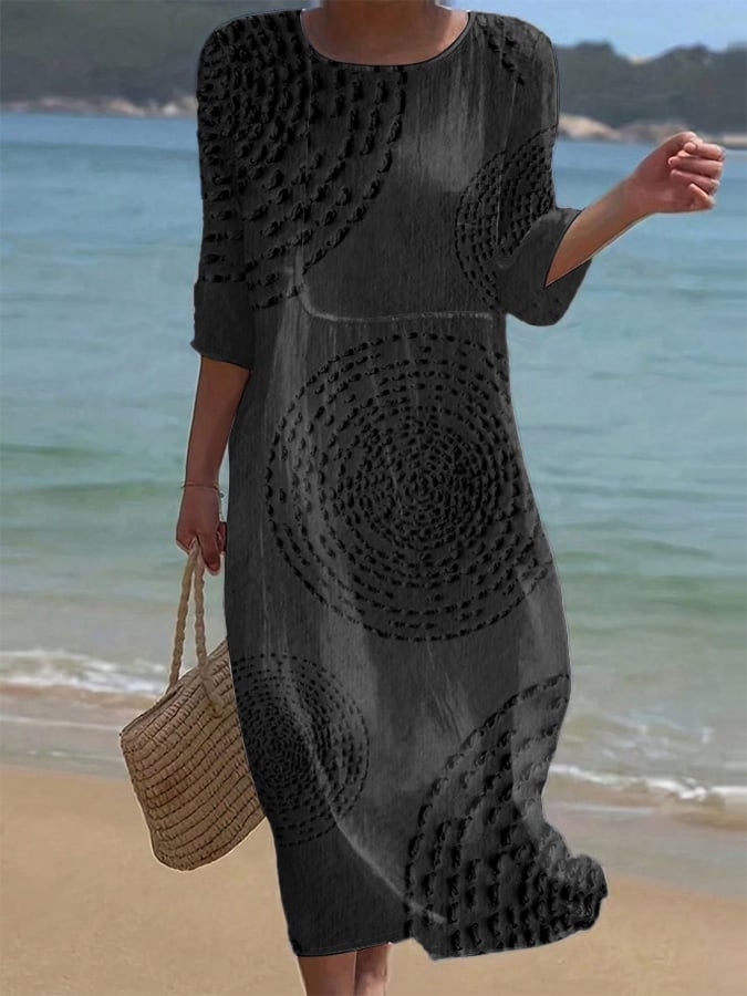 Robe brodée disponible en plusieurs couleurs