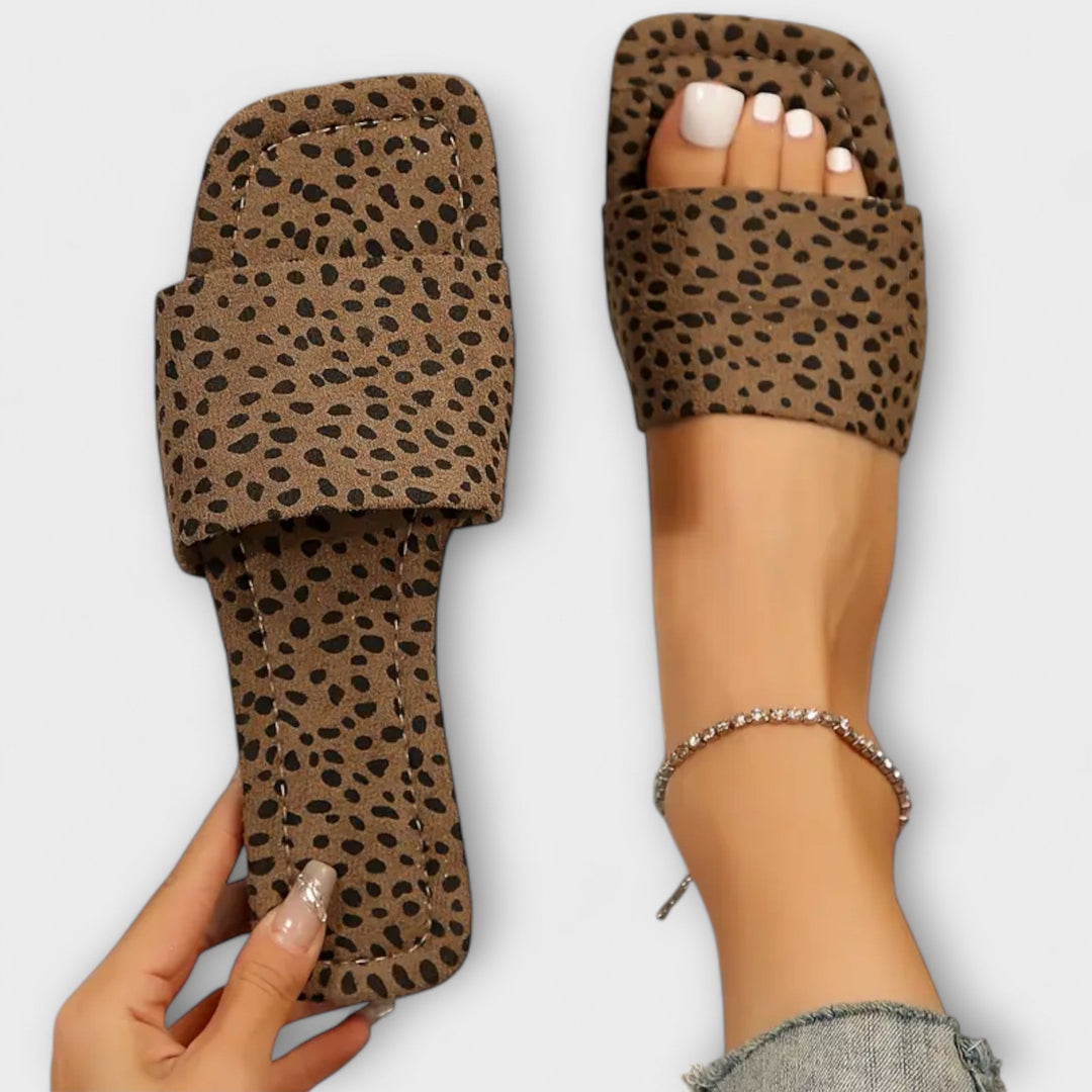 Mocassins plats à motif léopard