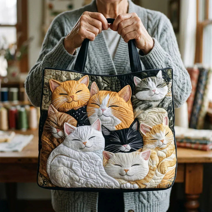 SAC MATELASSÉ | SLEEPING KITTENS
