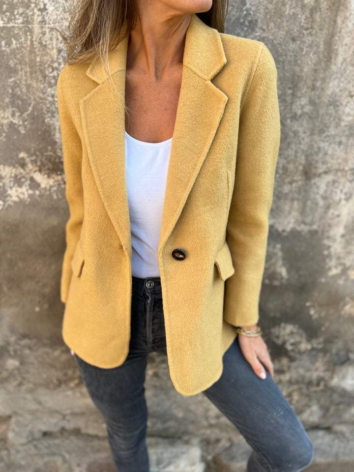 Lina - Blazer classique à l’élégance naturelle